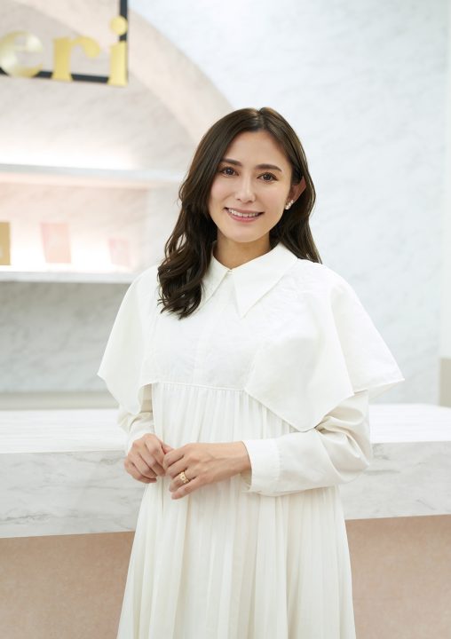 mederi株式会社のオフィスにて、代表の坂梨亜里咲さんのインタビュー取材と撮影を行いました。